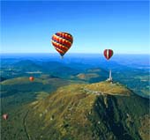 Espace Volcan Auvergne en montgolfiere